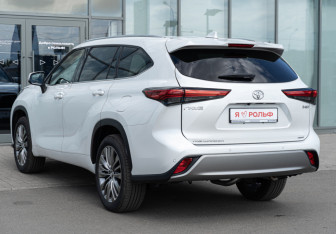 Новый Toyota Highlander 2026 (8 фото)