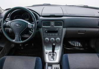 Подержанный автомобиль Subaru Forester Suv 2006 года (13 фото)