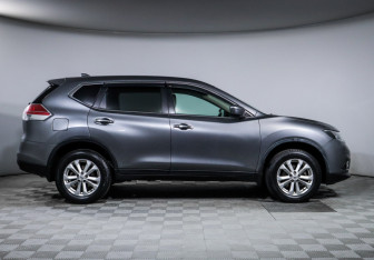 Подержанный автомобиль Nissan X-Trail 2018 года (4 фото)