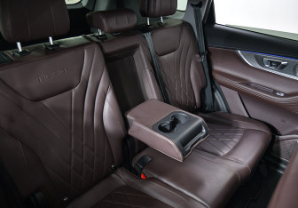 Подержанный автомобиль Chery Tiggo 8 Pro Max 2023 года (10 фото)