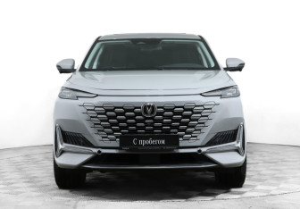 Подержанный автомобиль Changan UNI-K 2023 года (2 фото)