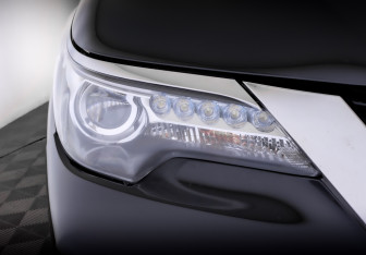 Подержанный автомобиль Toyota Fortuner 2018 года (17 фото)