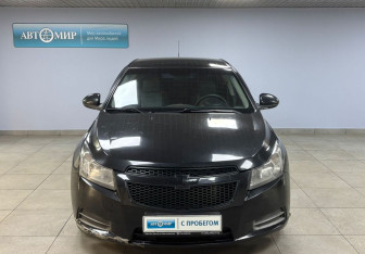 Подержанный автомобиль Chevrolet Cruze Hatchback 2012 года (2 фото)