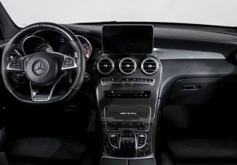 Подержанный автомобиль Mercedes-Benz GLC AMG 2018 года (12 фото)