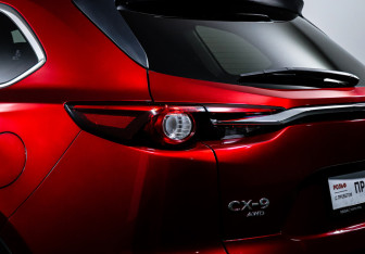 Подержанный автомобиль Mazda CX-9 2020 года (17 фото)