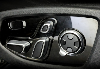 Подержанный автомобиль Kia K900 2022 года (21 фото)