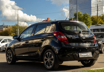 Подержанный автомобиль Hyundai i20 2009 года (5 фото)