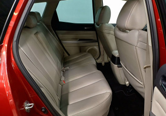 Подержанный автомобиль Mazda CX-7 2011 года (24 фото)