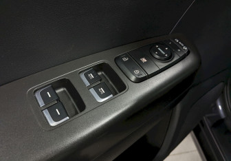 Подержанный автомобиль Kia Sportage 2018 года (12 фото)