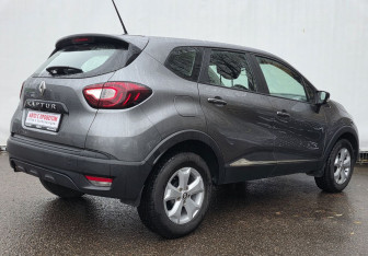 Подержанный автомобиль Renault Kaptur 2020 года (5 фото)