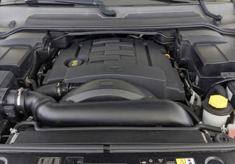 Подержанный автомобиль Land Rover Discovery 2010 года (9 фото)