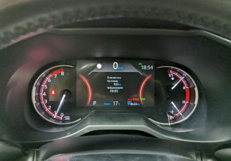 Подержанный автомобиль Toyota RAV4 2021 года (26 фото)