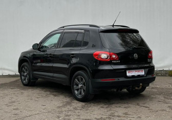 Подержанный автомобиль Volkswagen Tiguan 2011 года (7 фото)