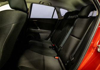 Подержанный автомобиль Mazda 3 Hatchback 2012 года (13 фото)