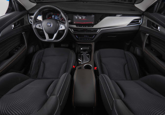 Подержанный автомобиль Changan CS35PLUS 2020 года (15 фото)