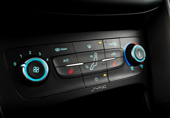 Подержанный автомобиль Ford Focus Hatchback 2019 года (25 фото)