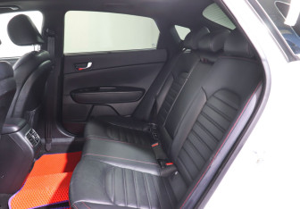 Подержанный автомобиль Kia Optima Sedan 2020 года (10 фото)