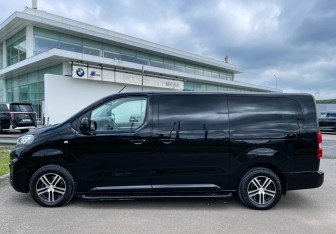Подержанный автомобиль Peugeot Traveller 2021 года (8 фото)