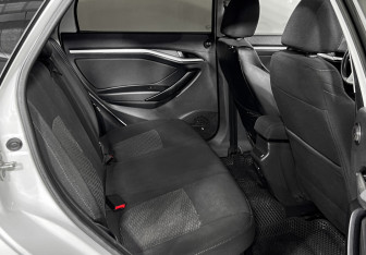 Подержанный автомобиль LADA (ВАЗ) Vesta Wagon 2019 года (11 фото)