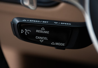 Подержанный автомобиль Porsche Cayenne 2019 года (18 фото)