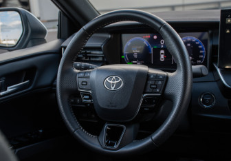 Новый Toyota Camry Sedan 2024 (16 фото)