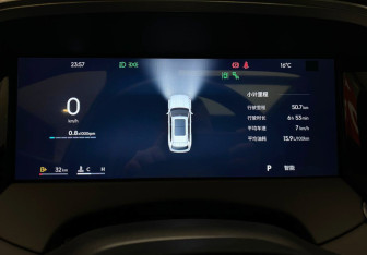 Подержанный автомобиль Geely Monjaro 2025 года (26 фото)