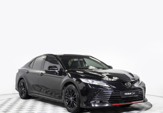Подержанный автомобиль Toyota Camry Sedan 2021 года (3 фото)