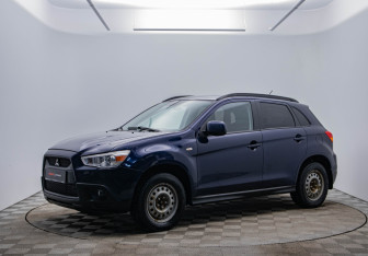 Подержанный автомобиль Mitsubishi ASX 2012 года (1 фото)