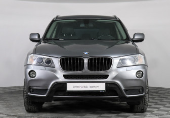 Подержанный автомобиль BMW X3 2014 года (3 фото)