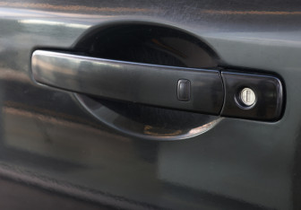 Подержанный автомобиль Nissan X-Trail 2008 года (21 фото)
