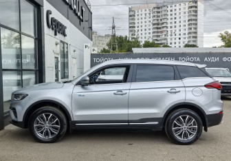 Подержанный автомобиль Geely Atlas Pro 2021 года (8 фото)