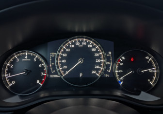 Подержанный автомобиль Mazda CX-30 2020 года (4 фото)