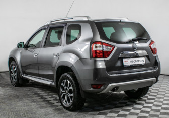 Подержанный автомобиль Nissan Terrano 2015 года (7 фото)