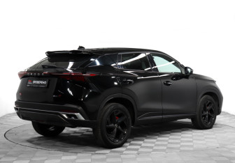 Подержанный автомобиль Omoda C5 2023 года (5 фото)