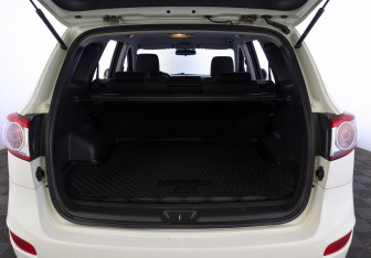 Подержанный автомобиль Hyundai Santa Fe 2012 года (10 фото)