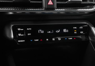Подержанный автомобиль Kia K5 2021 года (17 фото)
