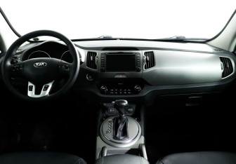 Подержанный автомобиль Kia Sportage 2014 года (10 фото)