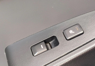 Подержанный автомобиль Kia Sportage 2011 года (14 фото)
