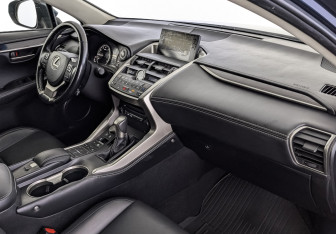 Подержанный автомобиль Lexus NX 2015 года (13 фото)