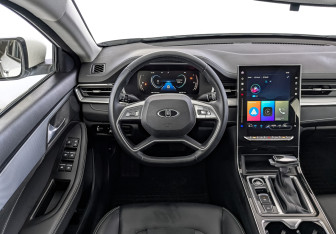 Подержанный автомобиль Москвич 6 2023 года (21 фото)