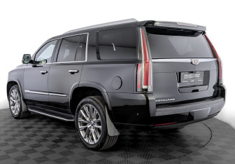 Подержанный автомобиль Cadillac Escalade Suv 2020 года (7 фото)