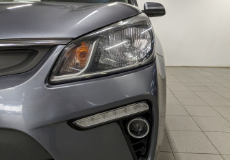 Подержанный автомобиль Kia Rio Sedan 2017 года (16 фото)