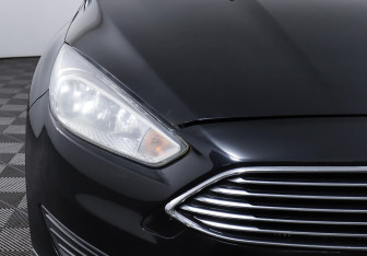 Подержанный автомобиль Ford Focus Wagon 2016 года (7 фото)