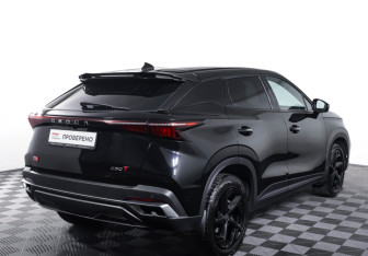 Подержанный автомобиль Omoda C5 2023 года (5 фото)