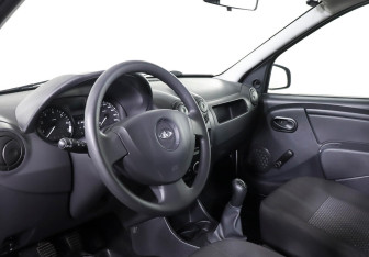 Подержанный автомобиль LADA (ВАЗ) Largus Wagon 2018 года (10 фото)