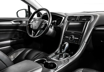 Подержанный автомобиль Ford Mondeo Sedan 2018 года (7 фото)