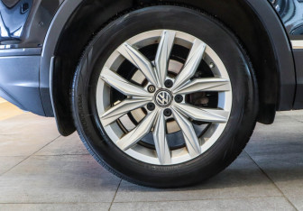 Подержанный автомобиль Volkswagen Tiguan 2017 года (21 фото)