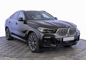 Подержанный автомобиль BMW X6 2021 года (3 фото)
