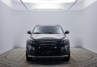 Подержанный автомобиль Kia Sportage 2011 года (8 фото)