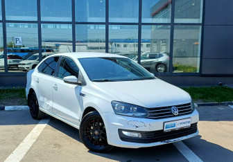 Подержанный автомобиль Volkswagen Polo Sedan 2016 года (3 фото)